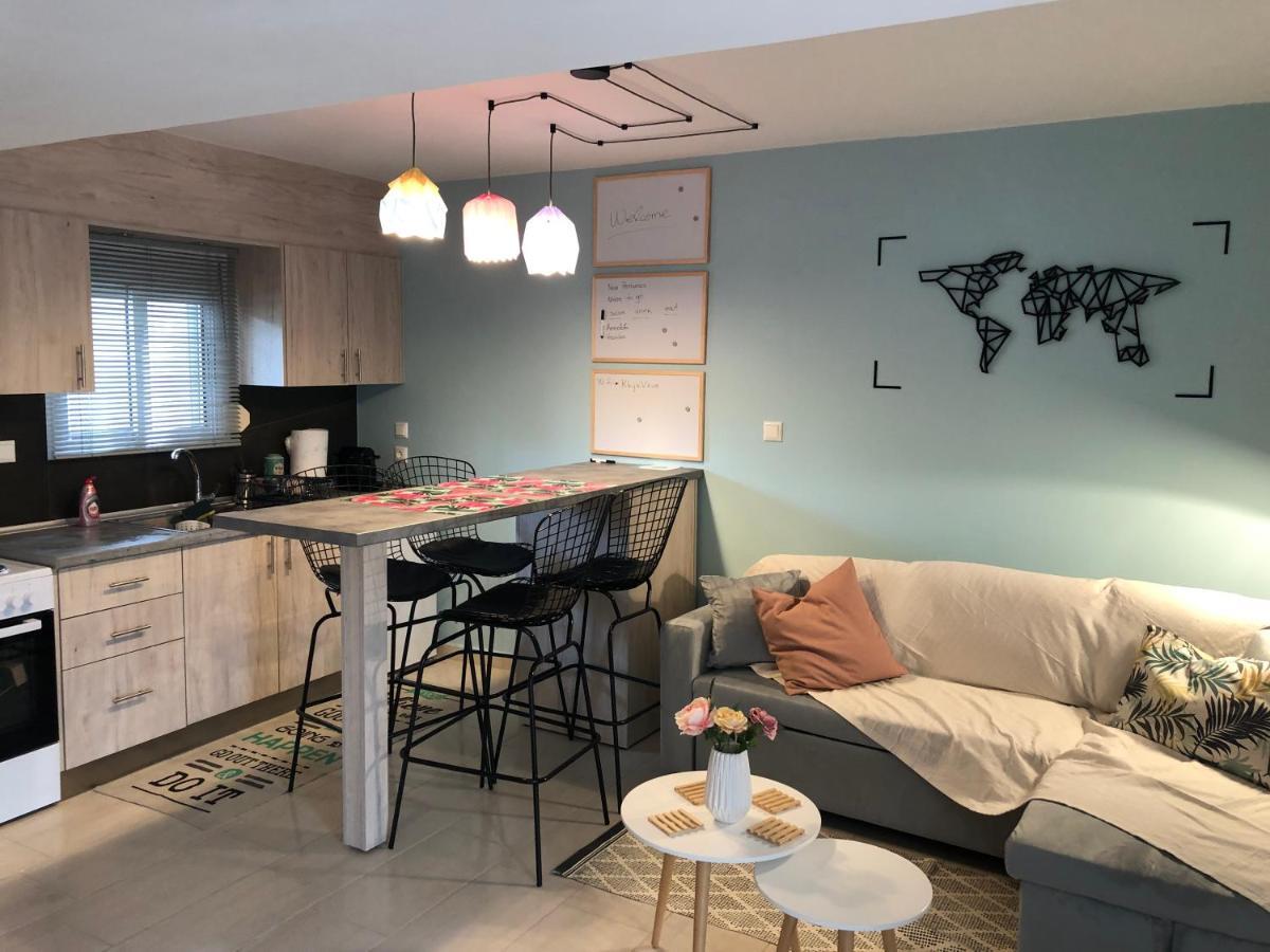 Orfeas Appartement Néa Péramos