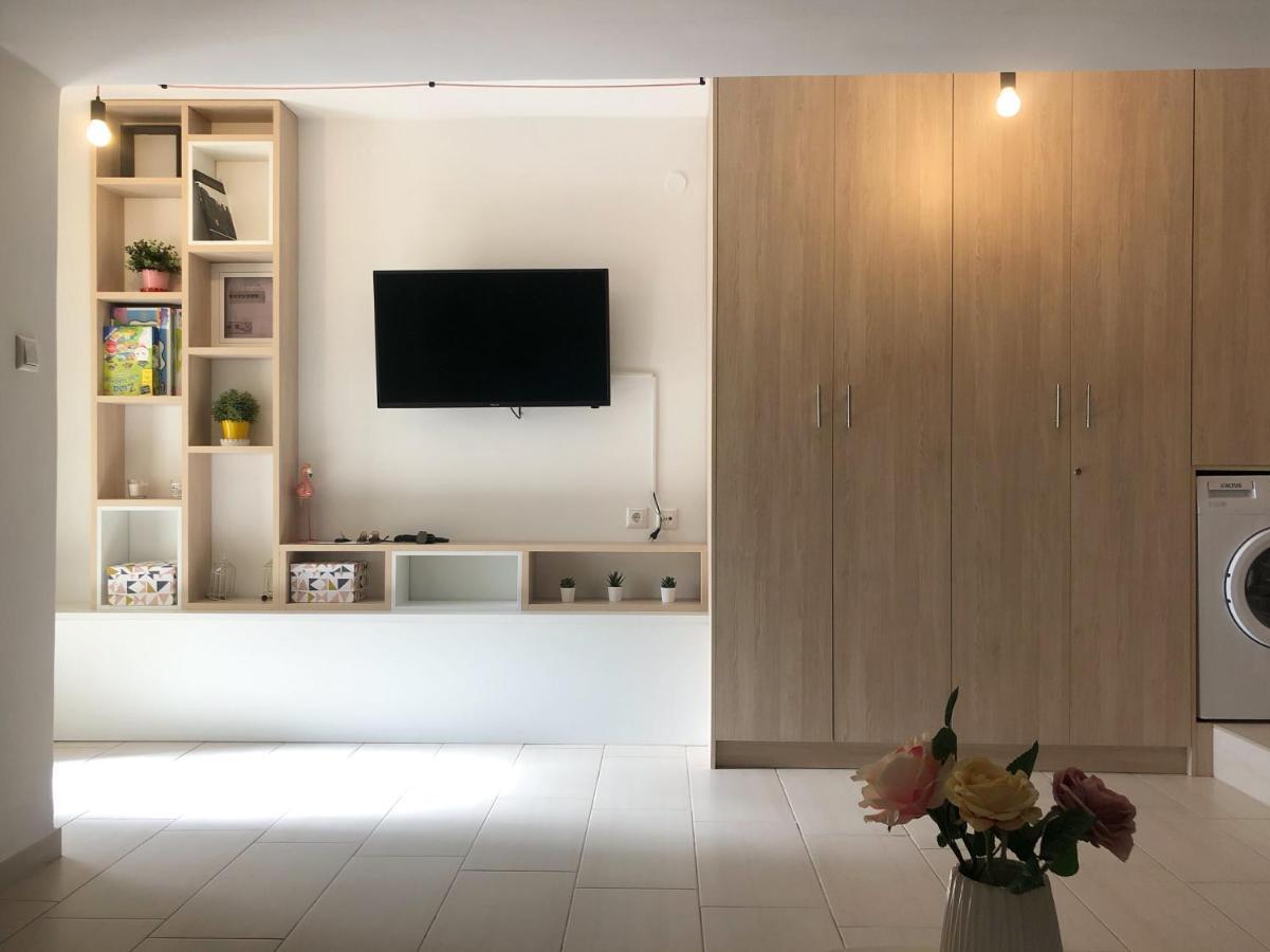 Apartment Orfeas Nea Peramos (Macedonia)